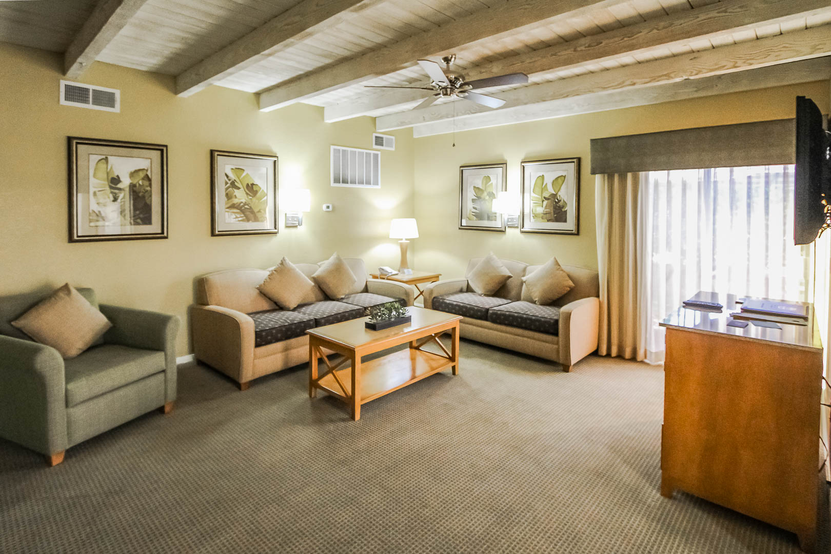 A spacious living room area at VRI's Desert Isle Resort in California.